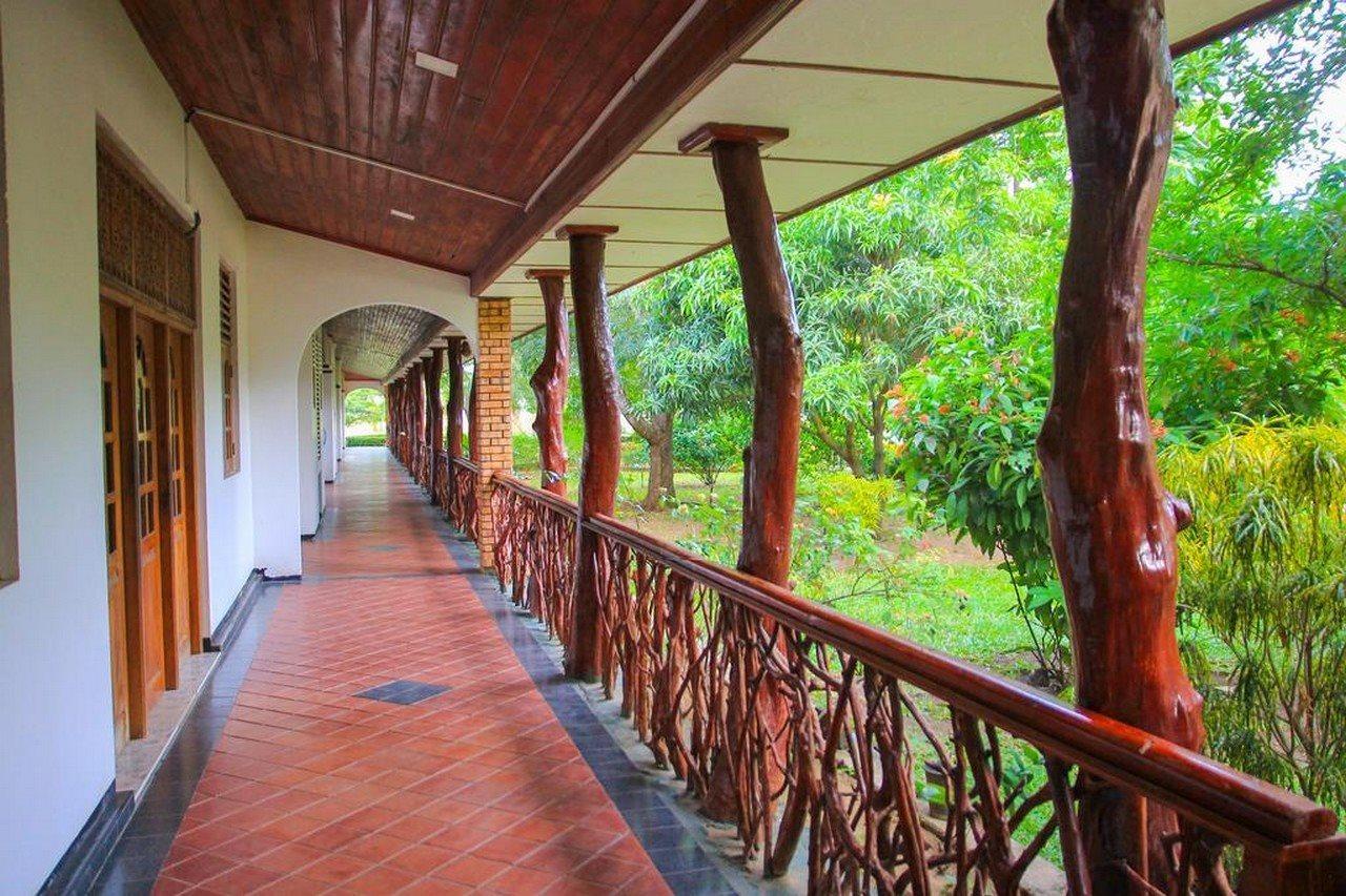 Wila Safari Hotel Тиссамахарама Экстерьер фото